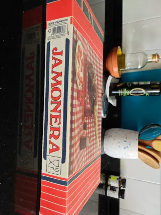 Jamonera de madera nueva