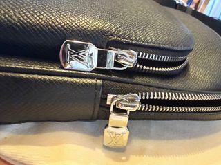 Bolso bandolera Louis Vuitton Negro