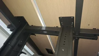 Mesa de oficina madera y metal