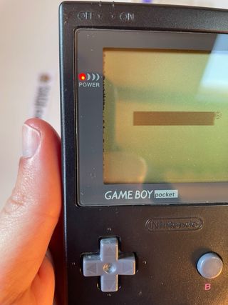 Game Boy Pocket Negra + Carcasa Protectora