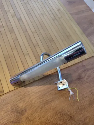 Aplique espejo metal plateado y cristal