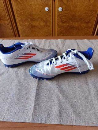 Botas de fútbol Adidas F50 talla 34
