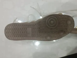 Zapatillas Adidas Mujer Blancas y Doradas