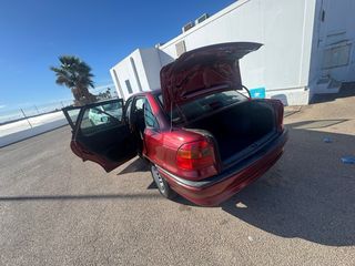 Opel Astra 1998