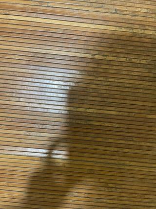 Alfombra de bambú con borde de tela