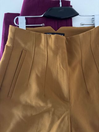 Pantalones de vestir Zara con pinzas