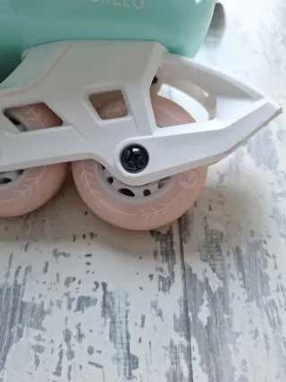 Patines infantiles ajustables color menta