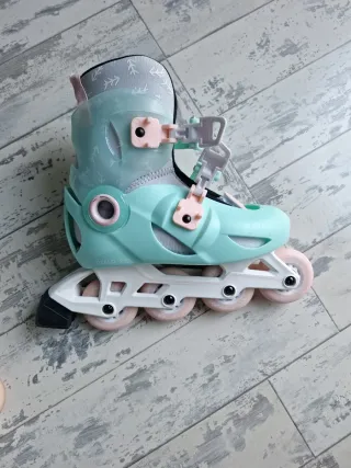 Patines infantiles ajustables color menta