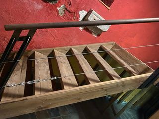 Estructura Escalera y Barandillas Madera