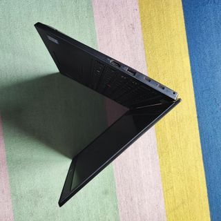 ThinkPad L390 / i3 / 8GB RAM / NVMe 512GB BMW