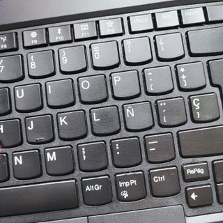 ThinkPad L390 / i3 / 8GB RAM / NVMe 512GB BMW