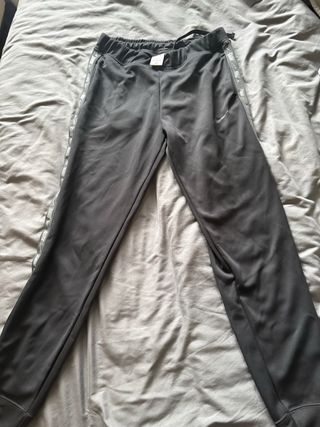 Pantalón chándal Nike negro