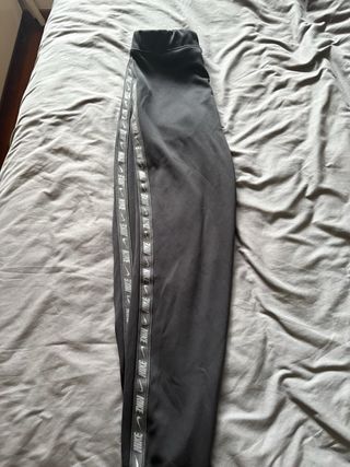 Pantalón chándal Nike negro