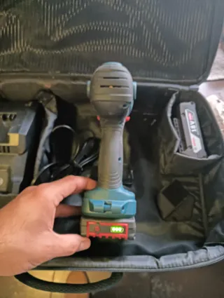 Taladro Bosch Profesional + Batería y Cargador