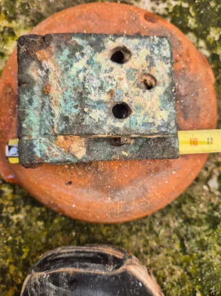 Antigua bisagra de bronce 459g