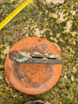 Antigua bisagra de bronce 459g