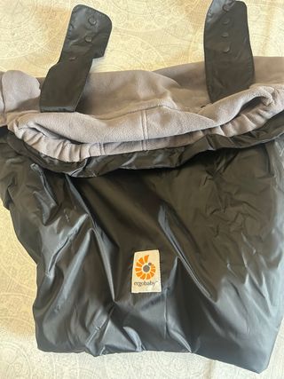 Ergobaby Adapt Portabebés + Funda Todo Clima