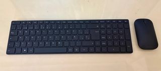 Teclado y Ratón Bluetooth Microsoft Negro