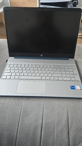 Portátil HP Plata y Azul