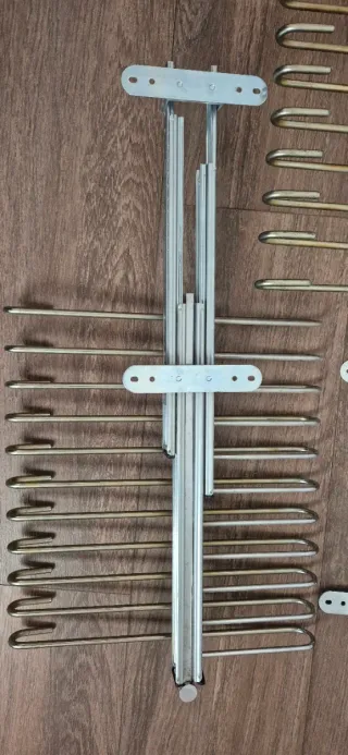 2 Pantaloneros Metálicos Colgantes