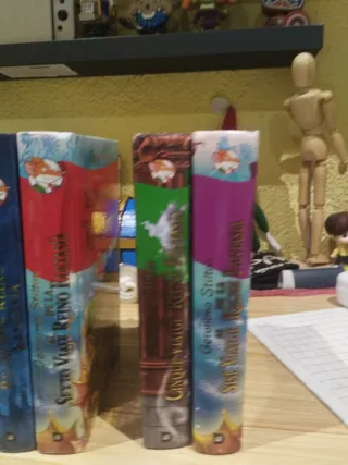 10€ el libro.Vendo libros sueltos de Geronimo St