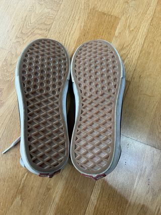 Zapatillas Vans niño moradas talla 34