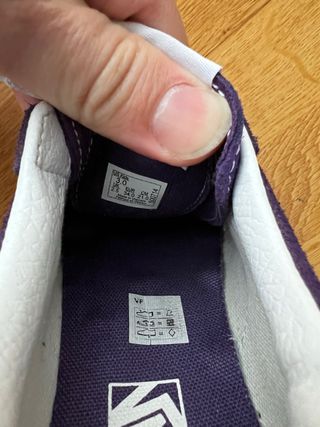 Zapatillas Vans niño moradas talla 34