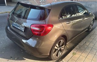 Mercedes-Benz Clase A 220 Cdi autom. etiqueta C