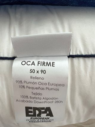 Almohada Ferdow 90x50cm cama