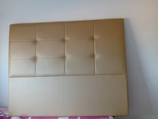 Cabecero de cama beige polipiel