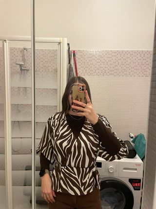 Camicia fantasia marrone e bianca