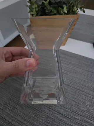 Jarrón de cristal cuadrado