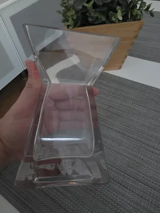 Jarrón de cristal cuadrado