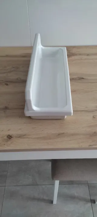 Repisa cerámica baño antigua