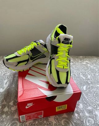 Nike Zoom Vomero 5 Hombre Talla 41