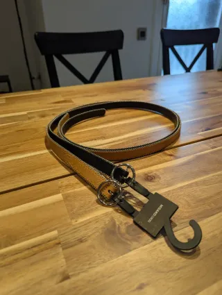 Cinturón marrón y negro con detalles