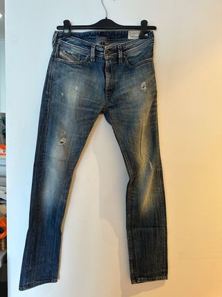 Diesel Thanaz Talla 30 Rotos