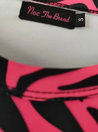 Vestido Noc The Brand Negro y Rosa