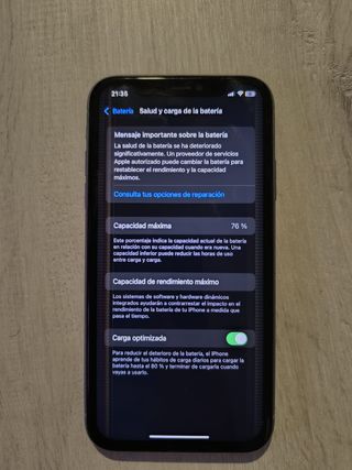 iPhone 11 Morado - Precio Negociable 64GB