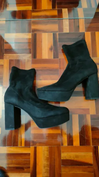 Botines Stradivarius negros tacón plataforma