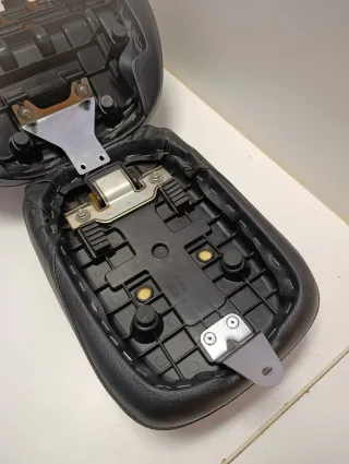 Asiento Suzuki Intruder C800 Negro