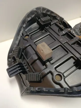 Asiento Suzuki Intruder C800 Negro