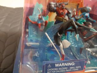 Set Deluxe Across The Spider Universe