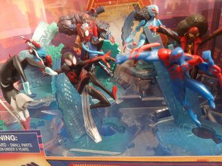 Set Deluxe Across The Spider Universe