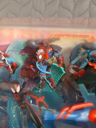 Set Deluxe Across The Spider Universe