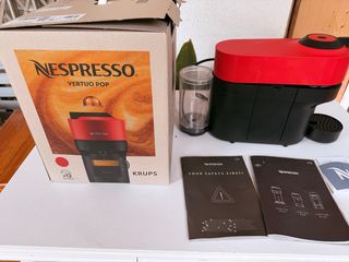 Cafetera Nespresso Vertuo Pop Krups Roja. Nueva