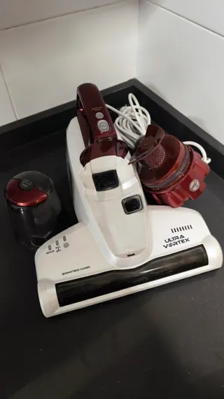 Aspirador de mano antiácaros Hoover Ultra Vortex