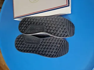 Zapatillas El Ganso Rojas y Negras