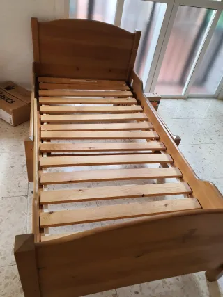 Cama infantil extensible Ikea madera