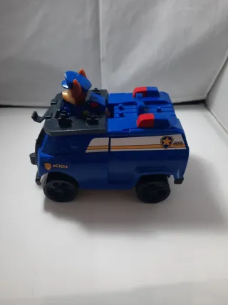 Coche de policía de juguete azul